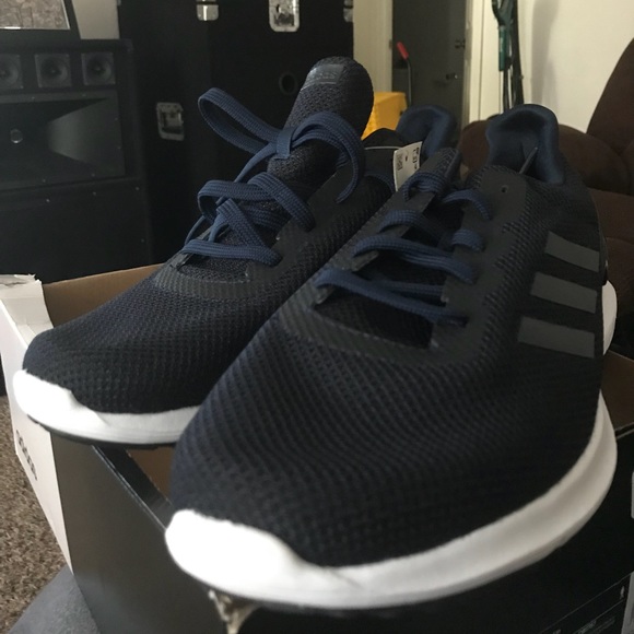 NWT Men’s Adidas Cosmic 2 sl m Running Shoe NWT ADIDAS COSMIC 2 M Running Shoes For Men